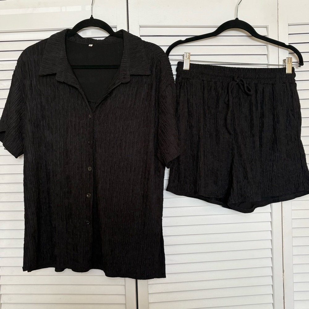 Black Textured Shirt and Shorts Set - Picture 1 of 6